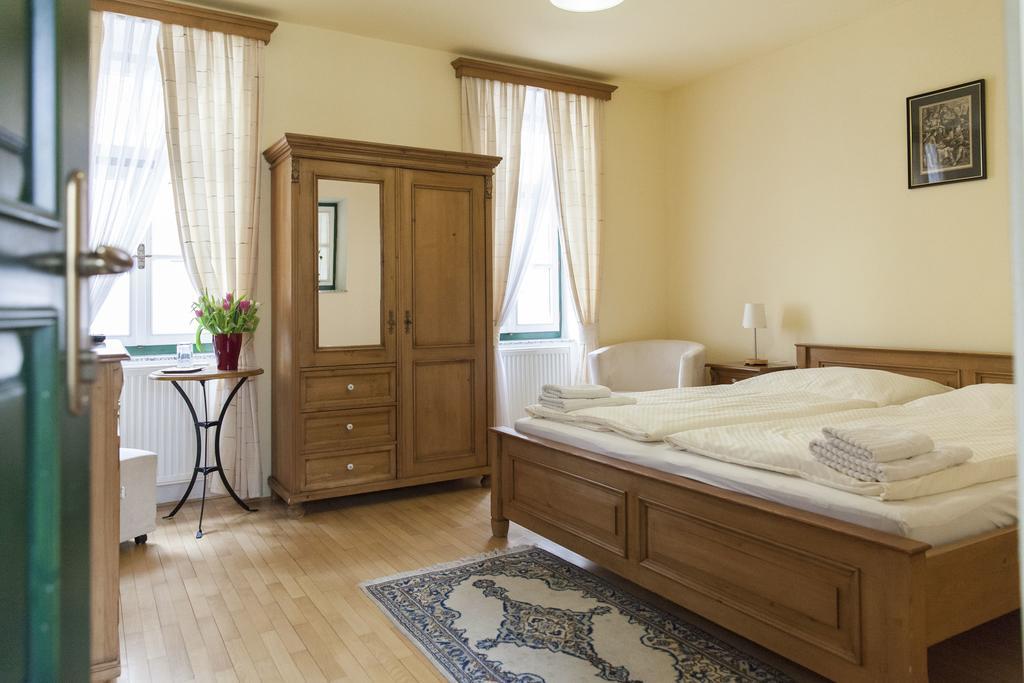 Hotel Rezidence Zvon Znojmo Habitación foto