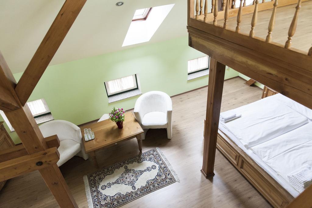 Hotel Rezidence Zvon Znojmo Habitación foto