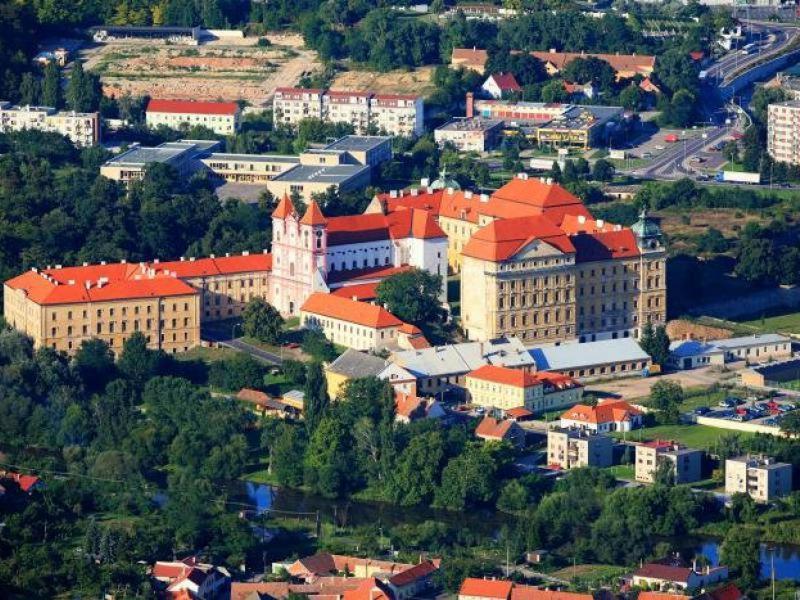 Hotel Rezidence Zvon Znojmo Exterior foto